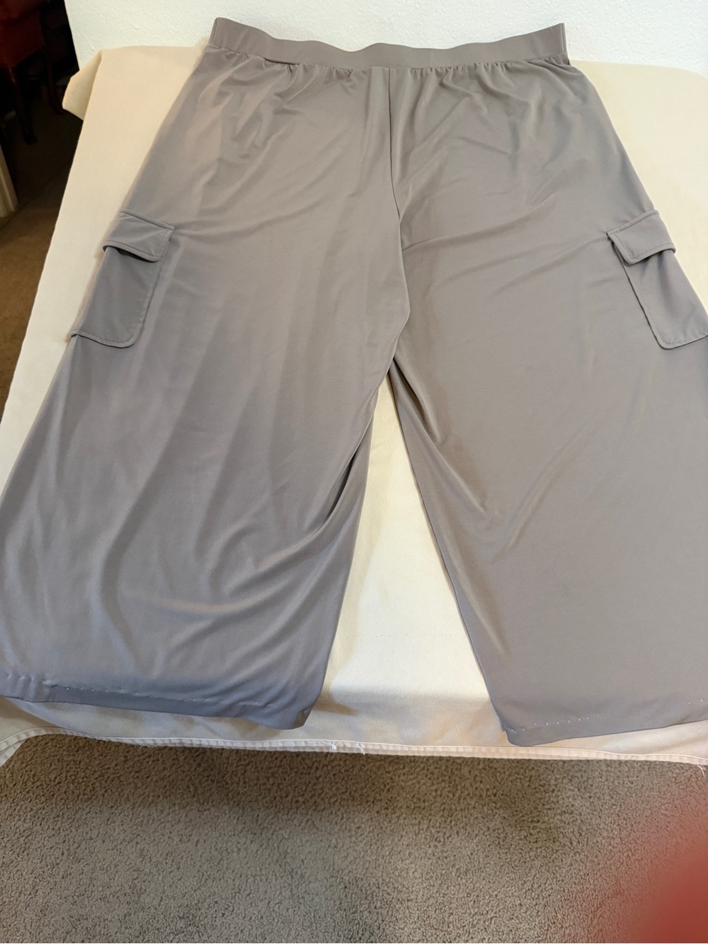Lisa Rinna Collection Ponte Wide Leg Pants - Picture 13 of 13